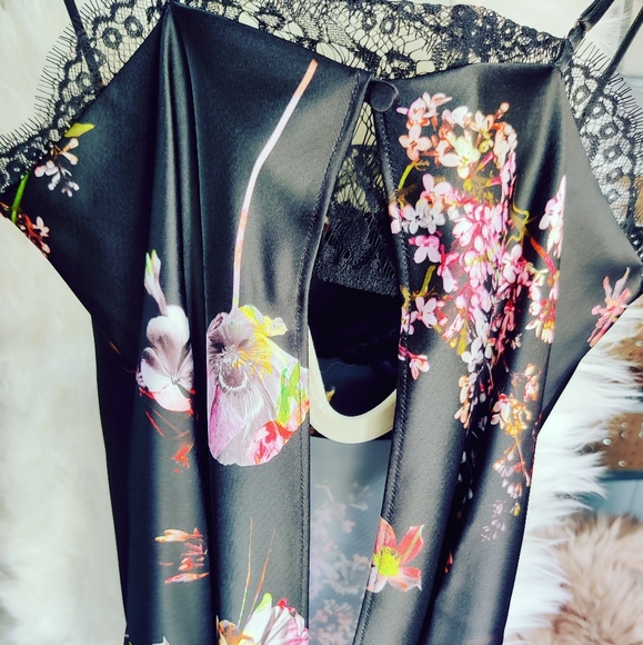 Victoria's Secret "CHERRY BLOSSOM" Body Suit Gorgeous MUST SEE❤️ peekaboo & lace - Picture 11 of 11